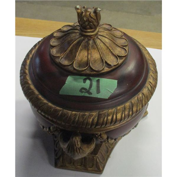 ESTATE:  EUROPEAN DESIGN STORAGE DISH C/W LID