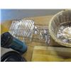 Image 3 : BOX C/W PANS, RACKING, BASKET, ETC