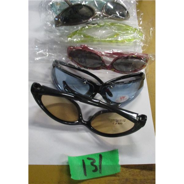 BOX C/W 6 KID'S SUNGLASSES
