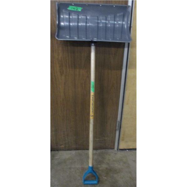 ESTATE:  YARD WORKS 21" SNOW SCRAPER