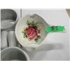 Image 3 : ESTATE:  4 SOUP BOWLS & 1 GRAVY BOAT