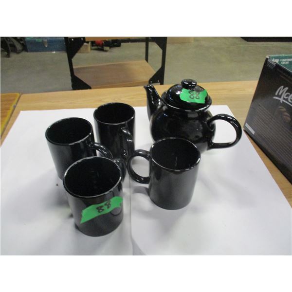 ESTATE:  BLACK TEAPOT & 4 CUPS