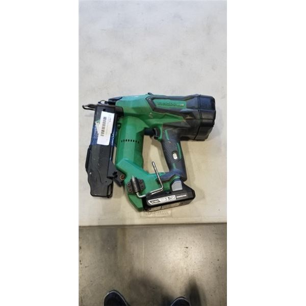 METABO ELECTRIC NAIL GUN WITH BATTERY, WORKING