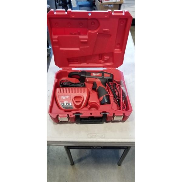 AS NEW MILWAUKEE CLAMP GUN HVAC/R WITH BATTERY, CHARGE IN CASE, TESTED WORKING