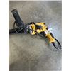 Image 3 : DEWALT VSR SCREW DRIVER WITHQUIKDRIVE ATTACHMENT. WORKING