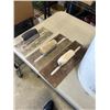 Image 3 : BUCKET OF METAL TROUGHS