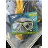 Image 4 : PLASTIC TOTE WITH 2 NEW YOUTH SNORKLE SETS, 2 KIDS SWIMMING GAZER MASKS, HYDROFORCE PLASTIC OAR