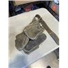 Image 2 : BUCKET OF VARIOUS CLAMPS AND A UTILITY BELT
