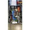 Image 2 : 3 TRAYS OF ASSORTED HAND TOOLS