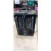 Image 2 : VINTAGE RADIO/TV AND BOX HEATER