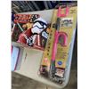 Image 4 : ASSORTED KIDS GAMES, TOYS, LUNCH KITS ETC, PARTIAL POKER SET