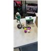 Image 1 : BOX OF GOLF COLLECTIBLES