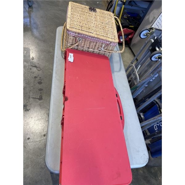 FOLDING PICNIC TABLE AND PICNIC BASKET