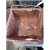 Image 2 : FOLDING PICNIC TABLE AND PICNIC BASKET