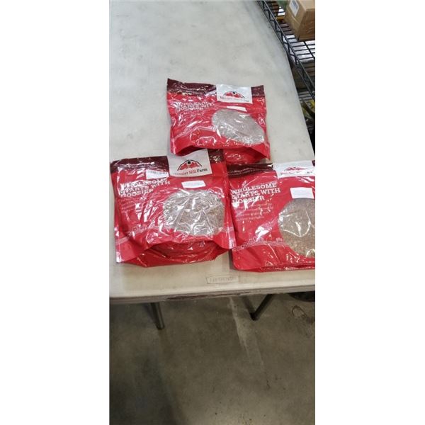 3 NEW BAGS OF HOOSIER HILL FARM VEGETABLE PROTEIN EXP 1-16-2026