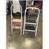 Image 1 : 2 FOLDING STEP LADDERS
