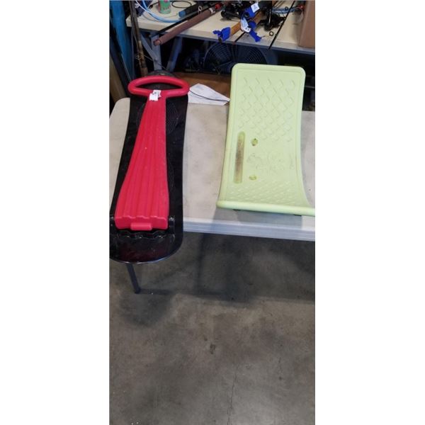 KIDS BALANCE BOARD AND SNOWBOARD