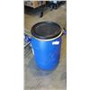 Image 2 : 3 SMALL FOOD GRADE BLUE BARRELS WITH LIDS