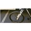 Image 4 : BLACK ROCKY MOUNTAIN BIKE