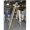 Image 1 : 8 FOOT WOOD SUPERIOR LADDER