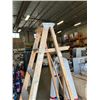 Image 2 : 8 FOOT WOOD SUPERIOR LADDER