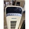 Image 3 : 2 TOWER FANS