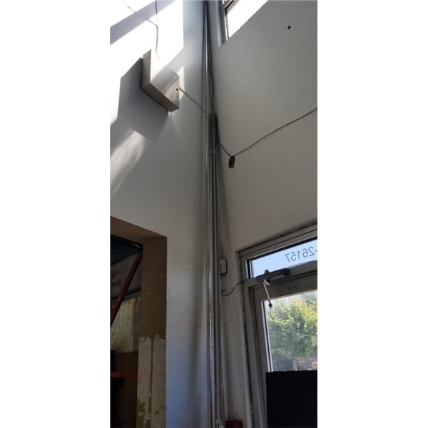 BUNDLE OF 12 FOOT ALUMINUM GLASS EDGING AND APPROX 16 FOOT 1 INCH PIPE