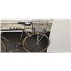 Image 2 : BLACK NISHIKI BIKE
