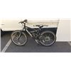 Image 1 : BLACK CARRERA BIKE