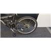 Image 2 : BLACK CARRERA BIKE