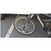Image 4 : BLACK CARRERA BIKE