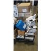 Image 3 : PALLET OF ABANDONDED AUCTION ITEMS
