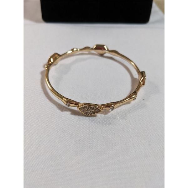 GOLD TONE W/ CRYSTAL RHINESTONES INLAID BANGLE
