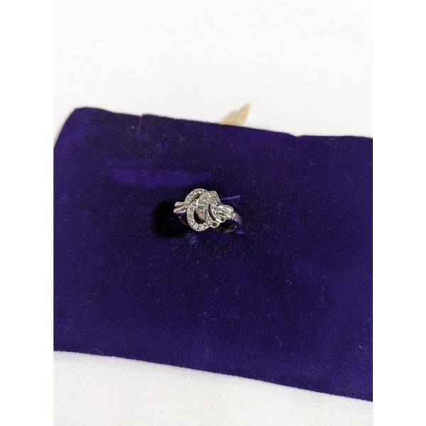 925 STERLING SILVER RING, 2 SMALL STONES MISSING