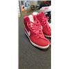 Image 3 : 2 PAIR OF NIKE LADIES HIGH HEEL RUNNERS, SIZE 7, NIKE AIR AND AIR JORDAN