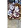 Image 3 : BOX AND TOTE OF DEODORANT STICKS