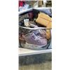 Image 2 : BAG OF WOMAND AND KIDS BOOTS AND SHOES