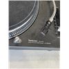 Image 3 : TECHNICS QUARTZ DIRECT DRIVE TURNTABLE MODEL SL-1200MK2