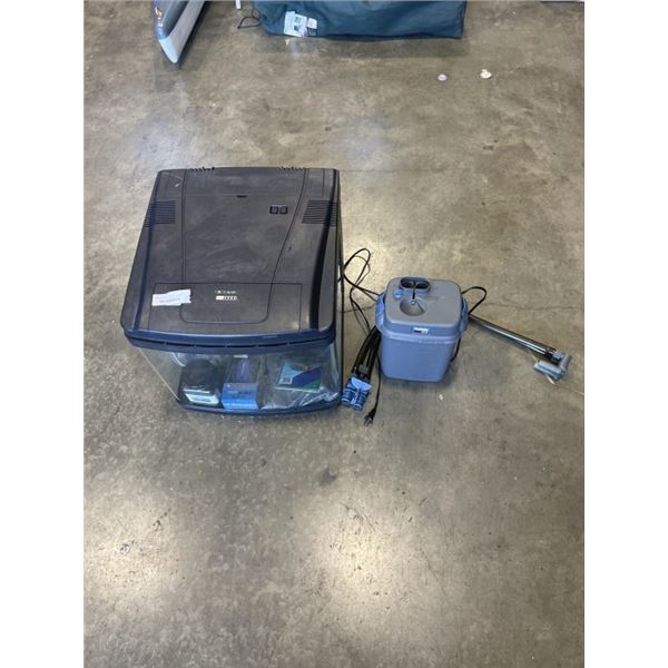 OCEANIC BIOCUBE MODEL 29A. 12V/60HZ. INCLUDES AQUARIUM ITEMS. WORKING