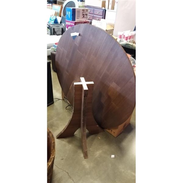 RUSTIC WOOD LOOK ROUND PEDESTAL DINING TABLE