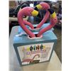 Image 3 : 2 SETS OF GARDEN FLAMINGOS. 24 INCH AND 27 INCH