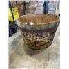 Image 2 : OAK PLANTER WITH VINTAGE ORCHARD BASKET