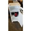 Image 2 : WHITE SINGLE DOOR CABINET