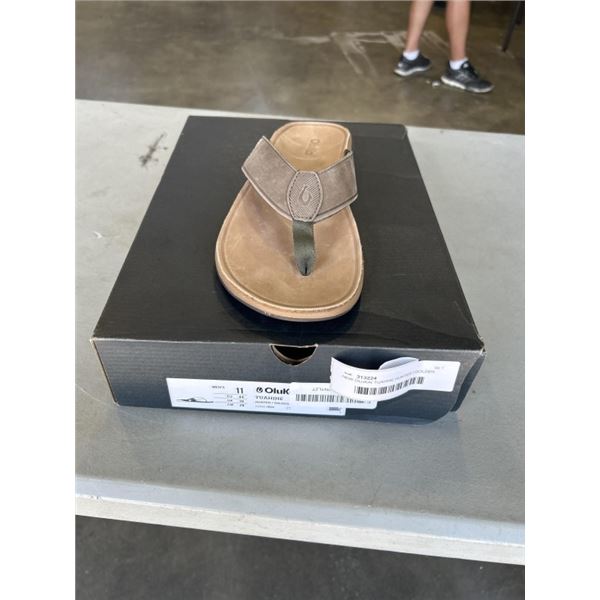 NEW OLUKAI TUAHINE HUNTER / GOLDEN SAND SIZE US MENS 11