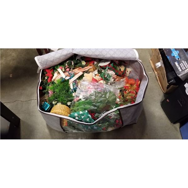 BAG OF ORNAMENTAL FLOWERS AND CHRISTMAS ITEMS