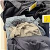 Image 11 : LOT OF WOMEN'S CLOTHING WITH TAGS
