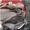 Image 12 : LOT OF WOMEN'S CLOTHING WITH TAGS