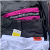 Image 5 : LOT OF WOMEN'S CLOTHING WITH TAGS