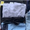 Image 6 : LOT OF WOMEN'S CLOTHING WITH TAGS