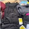 Image 8 : LOT OF WOMEN'S CLOTHING WITH TAGS